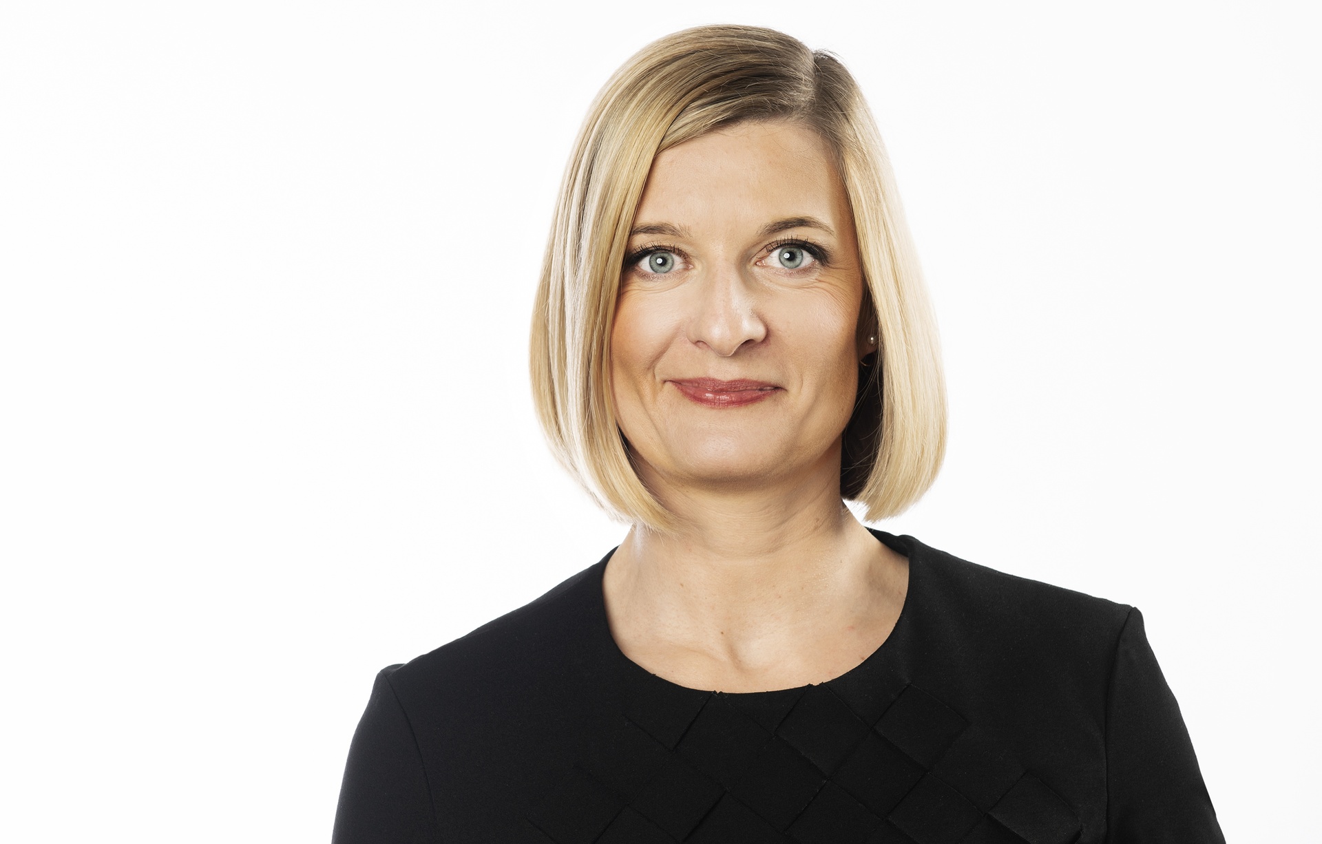 IFFLAND Daniela, UBS Europe SE Luxembourg Branch