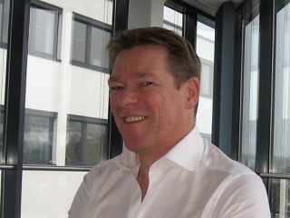 VAN LAARHOVEN Luc, LV Finance SARL